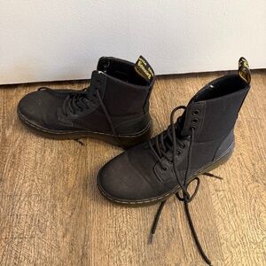 Like new combat boots Dr. Martens. Not leather. These are the lightweight fabric